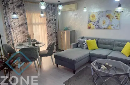 شقة - 2 غرف نوم - 1 حمام للبيع في B7 - مدينتي - القاهرة