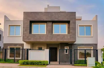 Townhouse - 5 Bedrooms - 6 Bathrooms for sale in Sun Capital - Fayoum Desert road - 6 October City - Giza