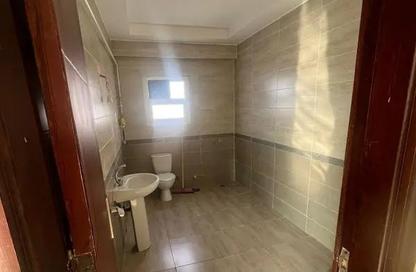 Apartment - 4 Bedrooms - 2 Bathrooms for sale in Suleiman Al Halabi St. - El Banafseg 11 - El Banafseg - New Cairo City - Cairo