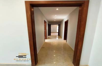 Apartment - 3 Bedrooms - 2 Bathrooms for sale in Mountain View iCity - 5th Settlement Compounds - The 5th Settlement - New Cairo City - Cairo