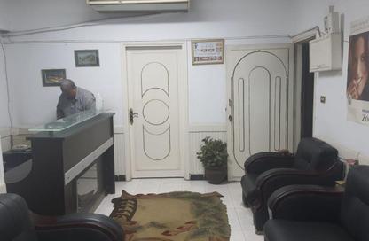 Office Space - 2 Bedrooms - 1 Bathroom for sale in Al Tayaran St. - Al Sharekat - Nasr City - Cairo