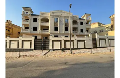 شقة - 3 غرف نوم - 3 حمامات للبيع في شارع المشير أبو غزالة - جولف سيتي - مدينة العبور - القليوبية