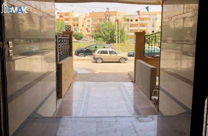 شقة - 3 غرف نوم - 2 حمامات للبيع في شارع البستان - الحي التاسع - مدينة العبور - القليوبية
