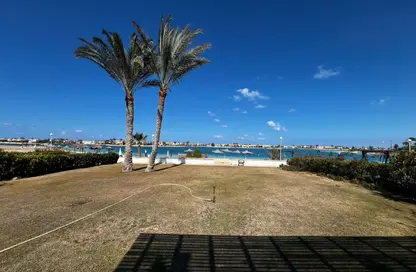 فيلا - 5 غرف نوم - 5 حمامات للبيع في مارينا 6 - مارينا - العلمين - الساحل الشمالي