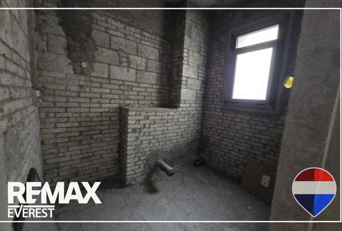 66683838 - Property Image 2