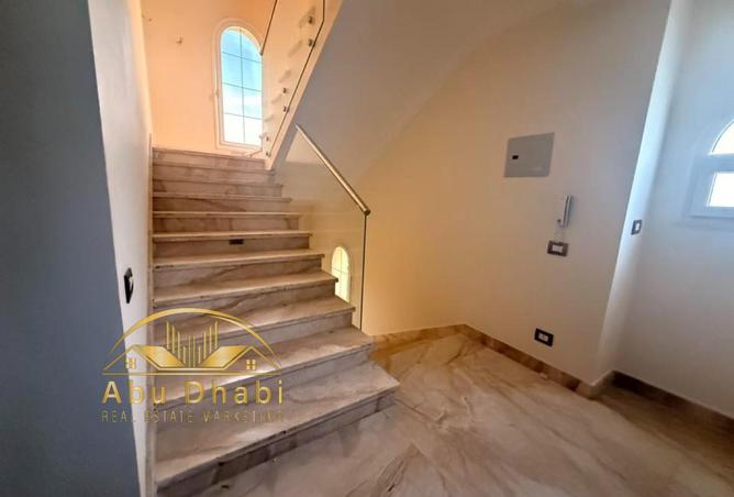 77324371 - Property Image 3
