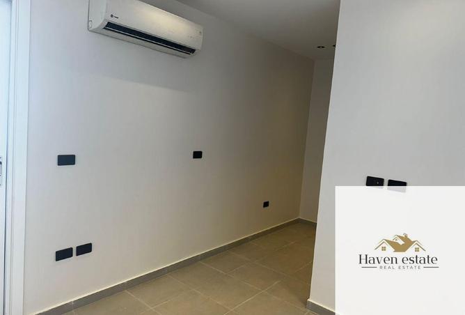 64905200 - Property Image 3