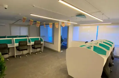 Office Space - 3 Bedrooms - 1 Bathroom for rent in Zahraa Al Maadi St. - Degla - Hay El Maadi - Cairo