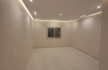 شقة - 3 غرف نوم - 2 حمامات للايجار في اللوتس الشمالي - حى اللوتس - مدينة القاهرة الجديدة - القاهرة