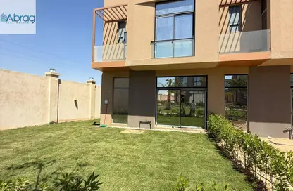 Townhouse - 3 Bedrooms - 3 Bathrooms for sale in Waslet Dahshur Road - Green Belt - 6 October City - Giza