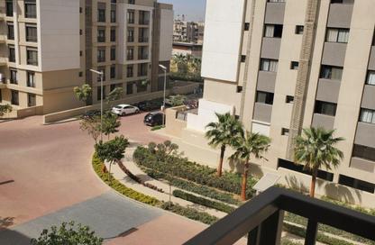 Apartment - 2 Bedrooms - 2 Bathrooms for rent in Fifth Square - The 5th Settlement - New Cairo City - Cairo