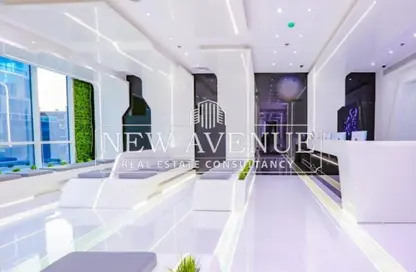 عيادة - 5 غرف نوم - 2 حمامات للبيع في كابيتال بيزنس بارك - محور 26 يوليو - الشيخ زايد - الجيزة