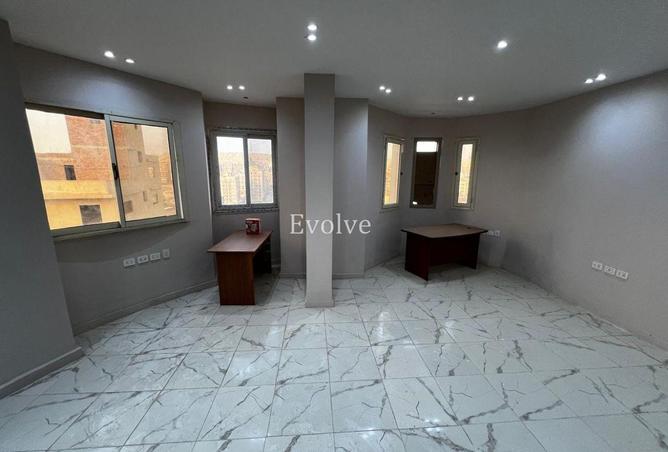 108518040 - Property Image 3