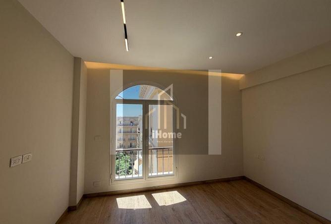 99805502 - Property Image 3