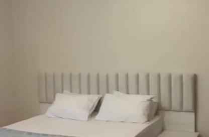 Apartment - 3 Bedrooms - 3 Bathrooms for sale in Nile St. - Dokki - Giza