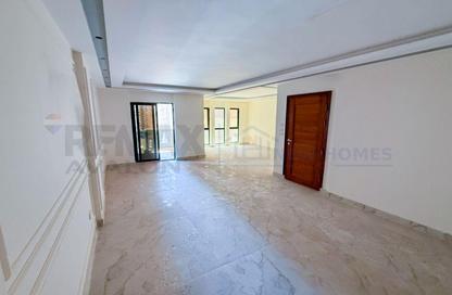Apartment - 3 Bedrooms - 3 Bathrooms for rent in Roshdy St. - Roushdy - Hay Sharq - Alexandria