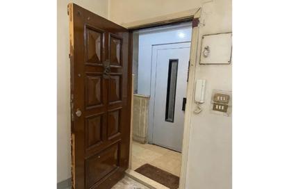 Apartment - 3 Bedrooms - 1 Bathroom for sale in Moez Al Dawla St. - 6th Zone - Nasr City - Cairo Apartment - 3 Bedrooms - 1 Bathroom for sale in Moez Al Dawla St. - 6th Zone - Nasr City - Cairo