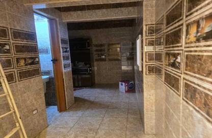 Apartment - 2 Bedrooms - 2 Bathrooms for sale in Lane Al Nile Al Abyad - Meet Okba - Giza
