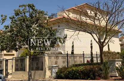 فيلا - 4 غرف نوم - 3 حمامات للبيع في هايد بارك سنترال - التجمع السادس - مدينة القاهرة الجديدة - القاهرة