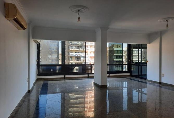 82608299 - صورة العقار 2