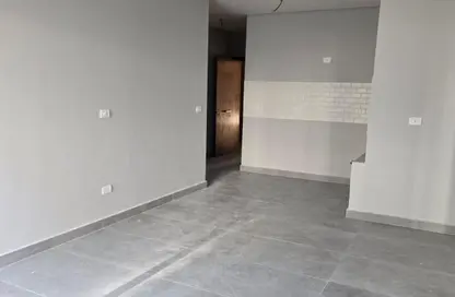 Apartment - 1 Bedroom - 2 Bathrooms for rent in Village West - Sheikh Zayed Compounds - Sheikh Zayed City - Giza