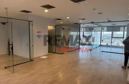Office Space - 3 Bedrooms - 1 Bathroom for rent in The Lane - 26th of July Corridor - Sheikh Zayed City - Giza
