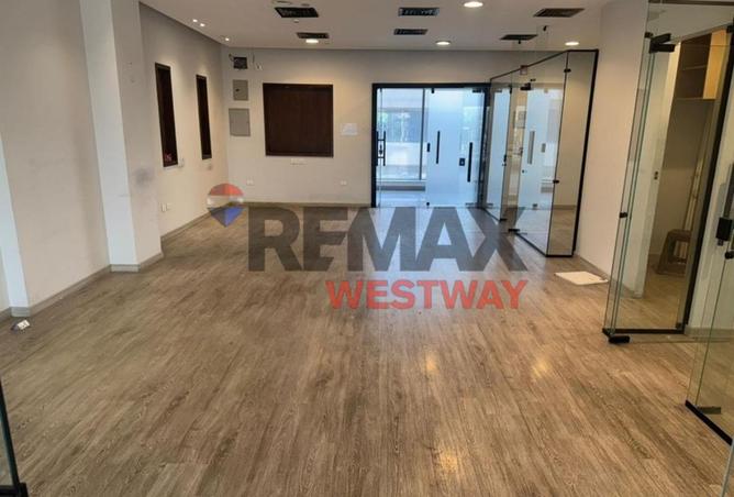 8560960 - Property Image 2