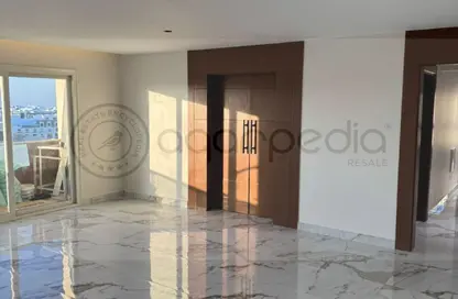 Apartment - 4 Bedrooms - 3 Bathrooms for sale in Mountain View iCity - 5th Settlement Compounds - The 5th Settlement - New Cairo City - Cairo