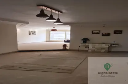 شقة - 3 غرف نوم - 2 حمامات للبيع في شارع عز الدين محمد عطية - النزهه الجديدة - النزهة - القاهرة