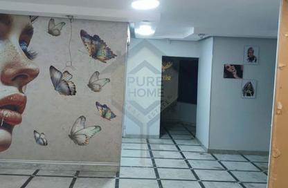 Shop - Studio - 2 Bathrooms for rent in Shaarawy St. - Laurent - Hay Sharq - Alexandria