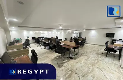 Office Space - Studio - 3 Bathrooms for rent in Cornish El Nile St. - Maadi - Hay El Maadi - Cairo