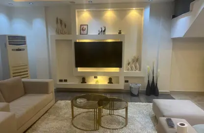 Villa - 5 Bedrooms - 5 Bathrooms for rent in Sunrise - South Investors Area - New Cairo City - Cairo