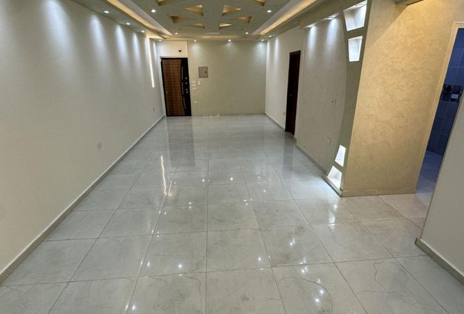 8442709 - Property Image 2