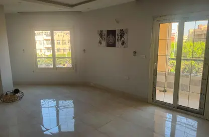 Apartment - 3 Bedrooms - 3 Bathrooms for rent in Lazurde - 8th District - Sheikh Zayed City - Giza