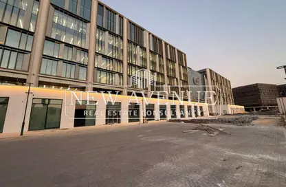 معرض - استوديو - 1 حمام للايجار في شارع ال ٩٠ الجنوبي - شارع التسعين الجنوبي - التجمع الخامس - مدينة القاهرة الجديدة - القاهرة