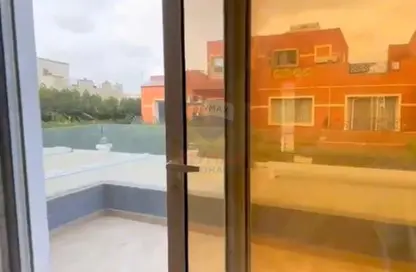 Townhouse - 6 Bedrooms for sale in Al Bostan St. - 9th District - Sheikh Zayed City - Giza