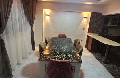 شقة - 3 غرف نوم - 2 حمامات للايجار في شارع مكرم عبيد - المنطقة السادسة - مدينة نصر - القاهرة