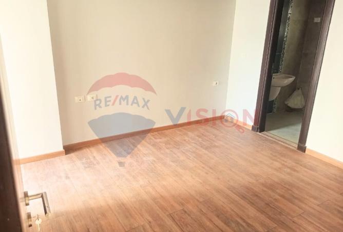 8371417 - Property Image 3