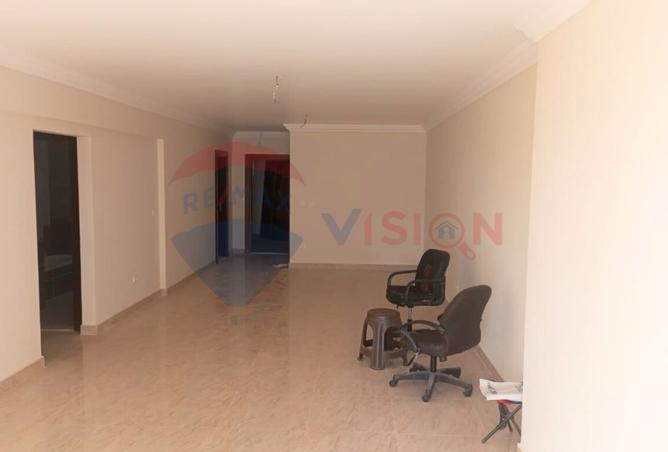 8371417 - Property Image 2