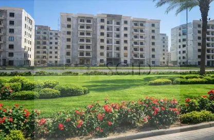 Apartment - 2 Bedrooms - 2 Bathrooms for sale in Swan Lake Residence - 5th Settlement Compounds - The 5th Settlement - New Cairo City - Cairo