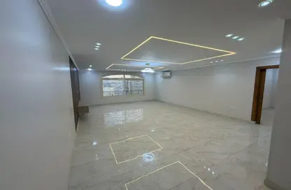 Apartment - 3 Bedrooms - 3 Bathrooms for sale in Al Thawra St. - Dokki - Giza