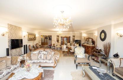 Apartment - 3 Bedrooms - 3 Bathrooms for sale in Abou Quer Road - Zezenia - Hay Sharq - Alexandria