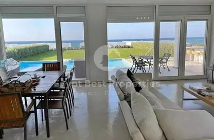 شاليه - 2 غرف نوم - 3 حمامات للبيع في كالي كوست - راس الحكمة - الساحل الشمالي