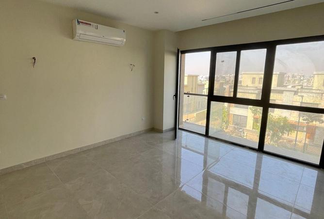 70629947 - صورة العقار 3