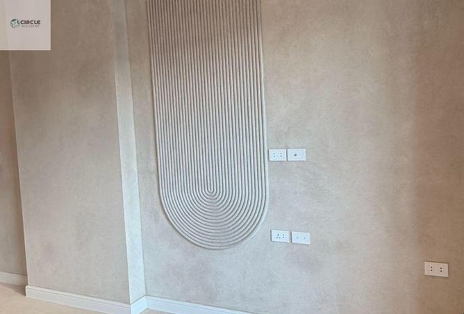 70373891 - صورة العقار 3