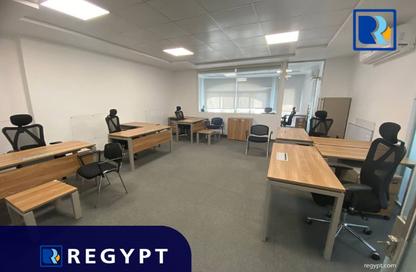 Office Space - Studio - 4 Bathrooms for rent in Cornish El Nile St. - Maadi - Hay El Maadi - Cairo