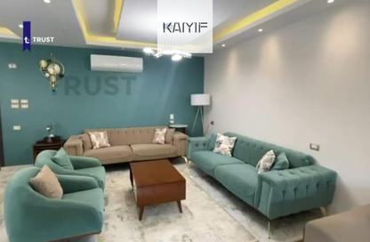 Apartment - 2 Bedrooms - 2 Bathrooms for sale in Stone Residence - 5th Settlement Compounds - The 5th Settlement - New Cairo City - Cairo