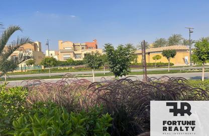 Villa - 3 Bedrooms - 4 Bathrooms for sale in Mivida - 5th Settlement Compounds - The 5th Settlement - New Cairo City - Cairo