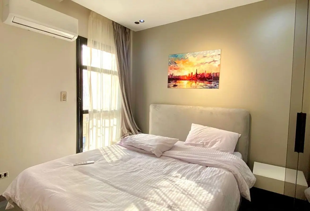 121653930 - Property Main Image