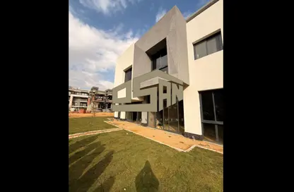 Townhouse - 3 Bedrooms - 3 Bathrooms for sale in Eastshire compound - 5th Settlement Compounds - The 5th Settlement - New Cairo City - Cairo